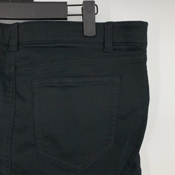 Isabel Maternity by Ingrid & Isabel Utility Jeggings Black Moto Skinny - Picture 13 of 15